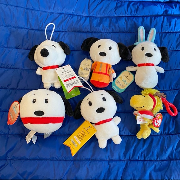 Hallmark Other - Hallmark Peanuts Snoopy Plush Set